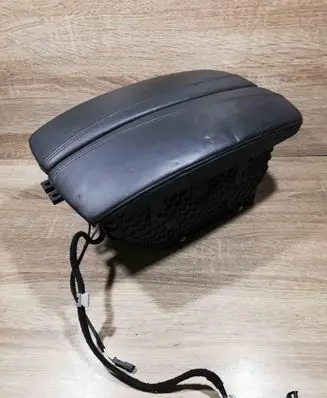 BMW X5 E70 Armrest 6969544 773201 011784404
