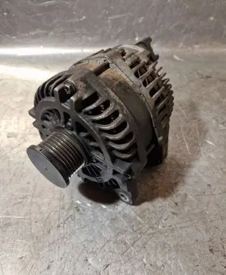 Nissan NV300 Generator/alternator 231009096R