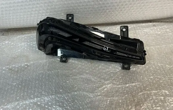 DS Automobiles 3 Crossback LED Daytime headlight 90132746