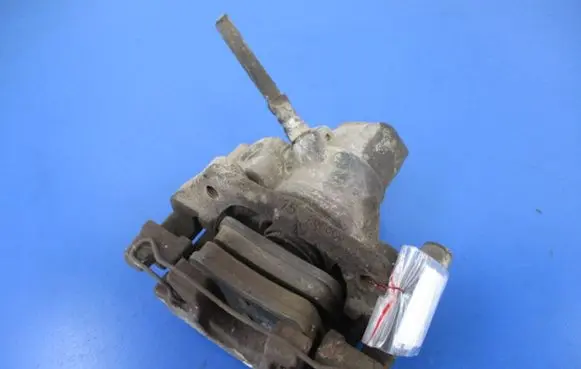 Mazda 3 I Rear brake caliper