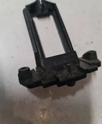 Mercedes-Benz C W203 Hand brake release handle 2034270112