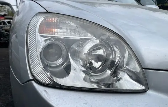 KIA Carens I Headlight/headlamp 