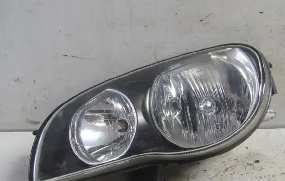 Nissan Terrano Headlight/headlamp 40494