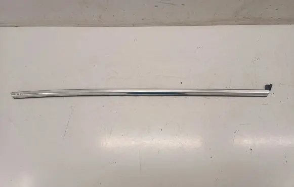 Volkswagen Arteon Shooting Brake Rear door glass trim molding