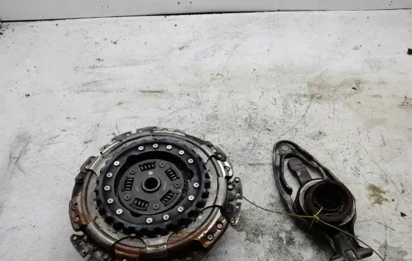Volkswagen Golf Sportsvan Clutch set kit 5K0854222 LU4VWAG