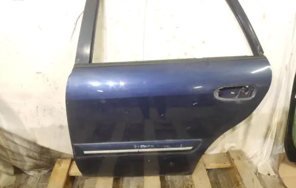 Rear door