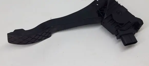 Audi Q2 - Accelerator throttle pedal 5Q1723503 5Q1723503J