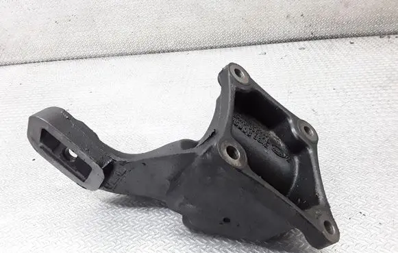 Land Rover Range Rover Sport L320 Engine mounting bracket 6H436061AB