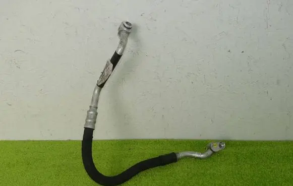 Audi A4 S4 B8 8K Air conditioning (A/C) pipe/hose 8K0260701R