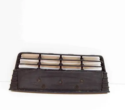 Ford Focus Front grill BM5117K945A