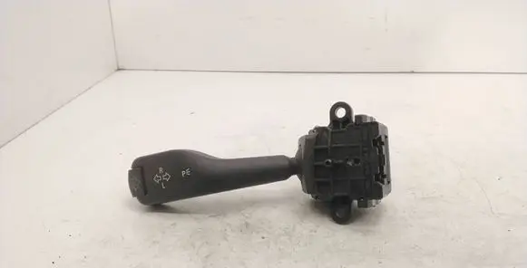 BMW 3 E46 Indicator stalk 8363668 01104010