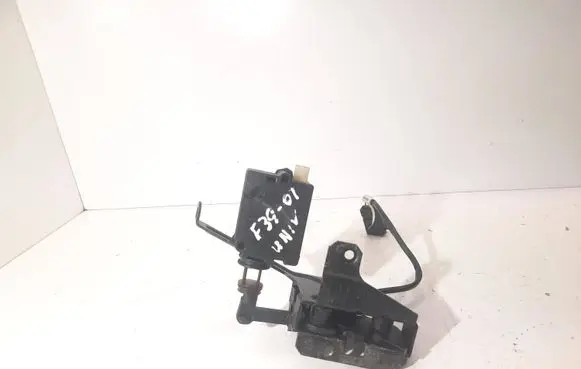 BMW 5 E39 Tailgate window lock/catch/latch 8384069