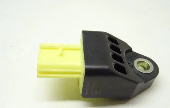 Lexus RC Airbag deployment crash/impact sensor 89831-12040
