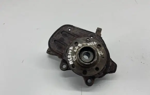 Opel Meriva A Front wheel hub spindle knuckle
