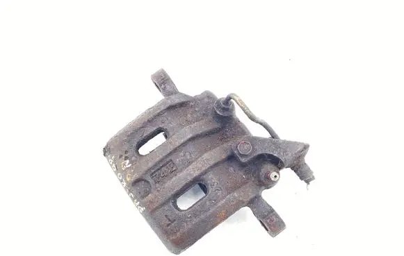Mitsubishi Pajero Front brake caliper