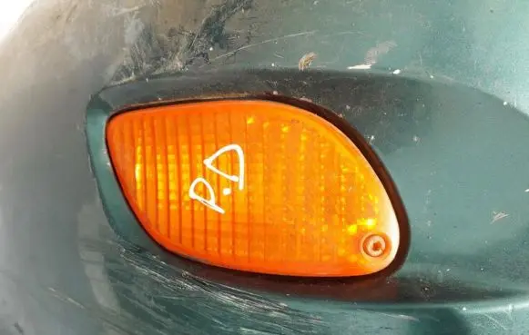 Front indicator light