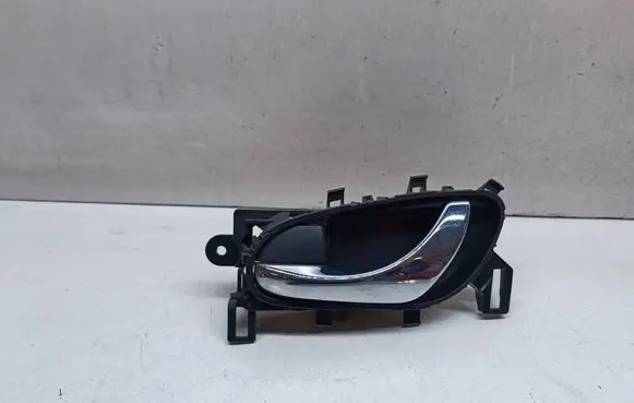 Nissan X-Trail T32 Rear door interior handle 