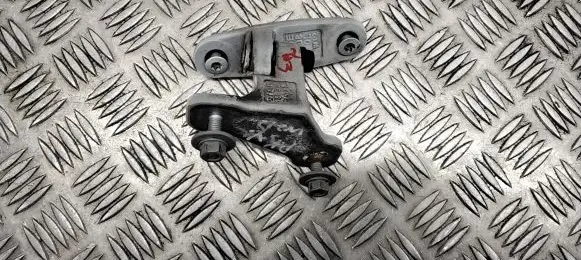 Mercedes-Benz E W212 Front door upper hinge