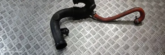 Intake resonator