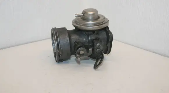 Audi A6 S6 C5 4B EGR valve 038131501AA 009407127 038129637L