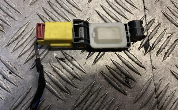 Audi A3 S3 8P Airbag deployment crash/impact sensor 4b0959643d