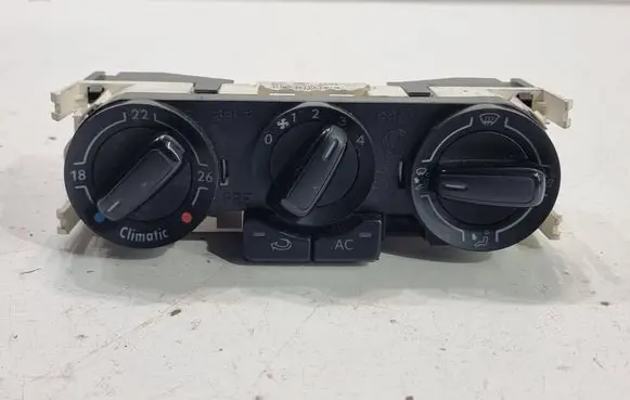 Volkswagen Polo V 6R Climate control unit 6R0820045H