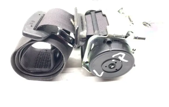Opel Corsa E Front seatbelt 
