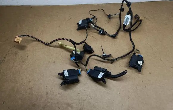 Volkswagen PASSAT B7 USA Air flap motor/actuator 561907511A 561907511E 561907511B
