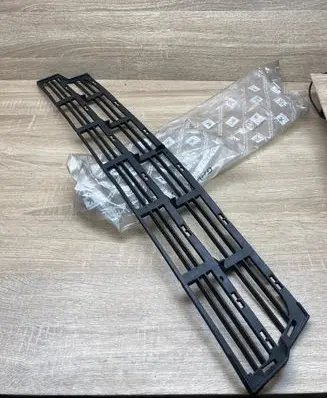 Citroen Saxo Front bumper lower grill 9627614277
