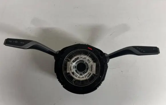 Tesla Model Y Wiper turn signal indicator stalk/switch 109766200p