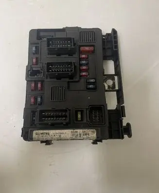 Citroen C5 Fuse module S118470003C
