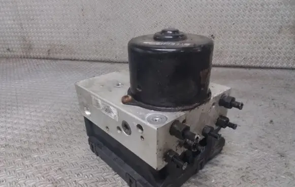 Audi A2 ABS Pump 8Z0907379B 8Z0614517C