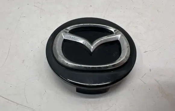 Mazda CX-30 Original wheel cap C830-V3-815
