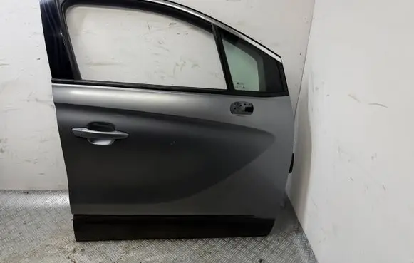 Opel Crossland X Front door 