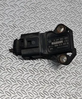 Volkswagen Golf V Air pressure sensor 0281002399 038906051B 51A21144B