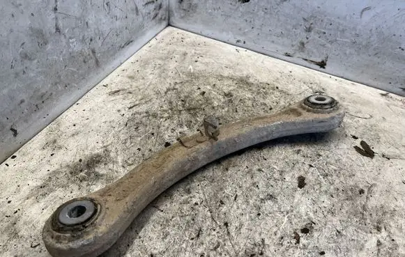Mercedes-Benz E W211 Rear control arm