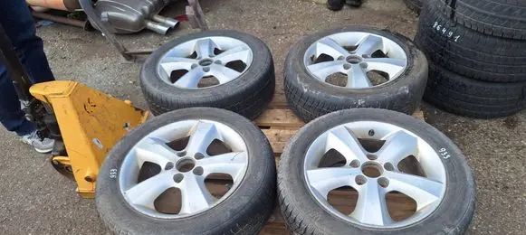Toyota Auris 150 R16 alloy rim 