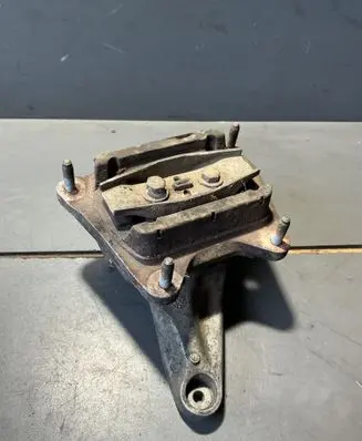 Audi A6 S6 C6 4F Gearbox mounting bracket 512020