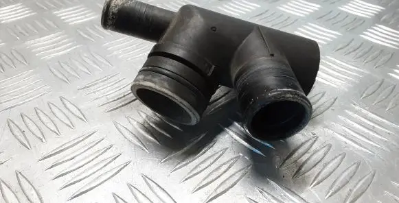 Jaguar XE Engine coolant pipe/hose W5848