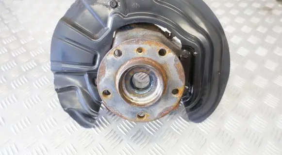 BMW X3 F25 Front wheel hub 6855953