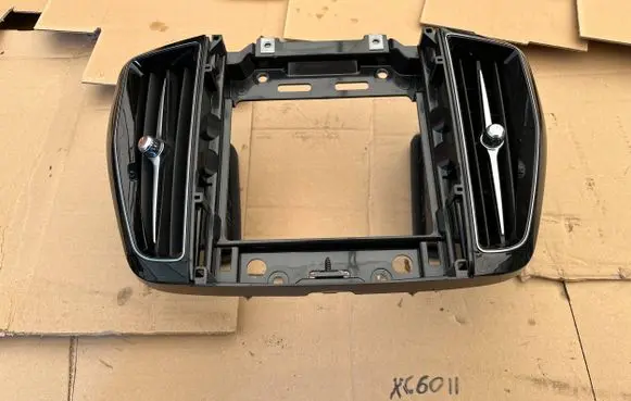 Volvo XC60 Dash center air vent grill 31417742
