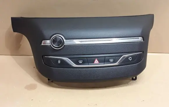 Peugeot 308 Central console control unit 96777660