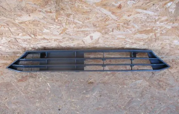 Mitsubishi Space Star Front bumper lower grill 6402A570