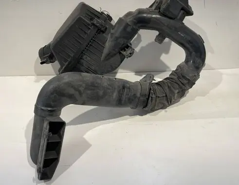Hyundai i30 Air filter box 28110A5800