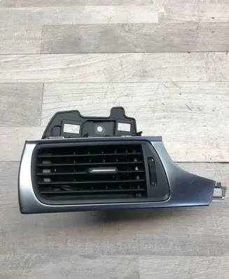 Audi A6 S6 C7 4G Dashboard side air vent grill/cover trim 4G1820901 9025700
