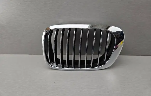 BMW 3 E46 Front bumper upper radiator grill 8208685 51138208685