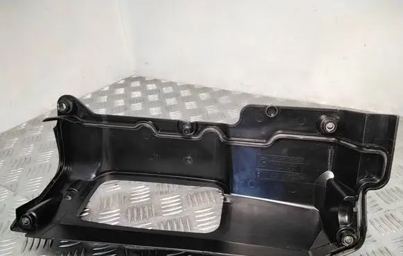 BMW X3 E83 Air filter box cover 7782254 0928400397
