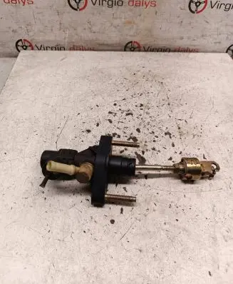 Toyota Avensis T250 Clutch master cylinder