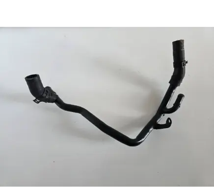 Volkswagen PASSAT B8 Engine coolant pipe/hose 04L121064T
