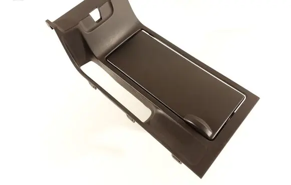 Cup holder front